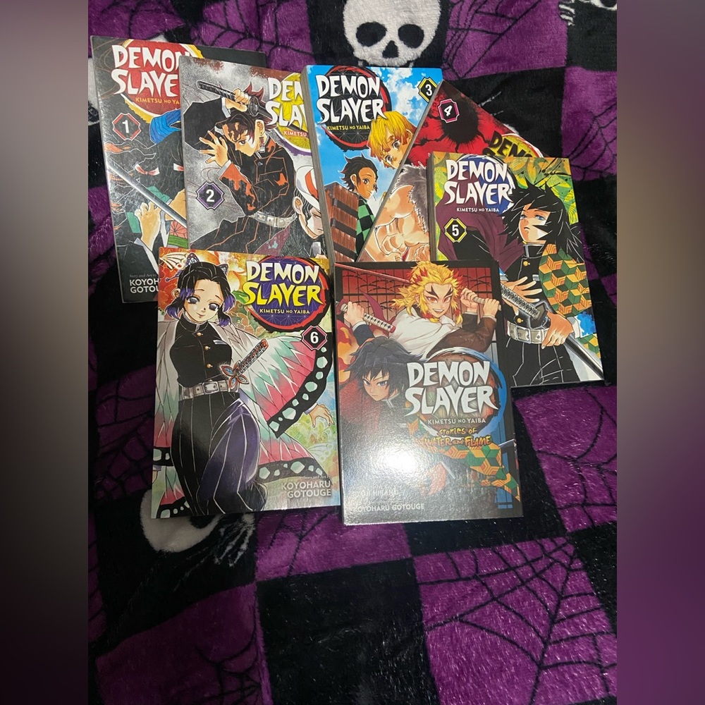 Demon Slayer Manga Bundle Books (1-6) + Water and Flame Book